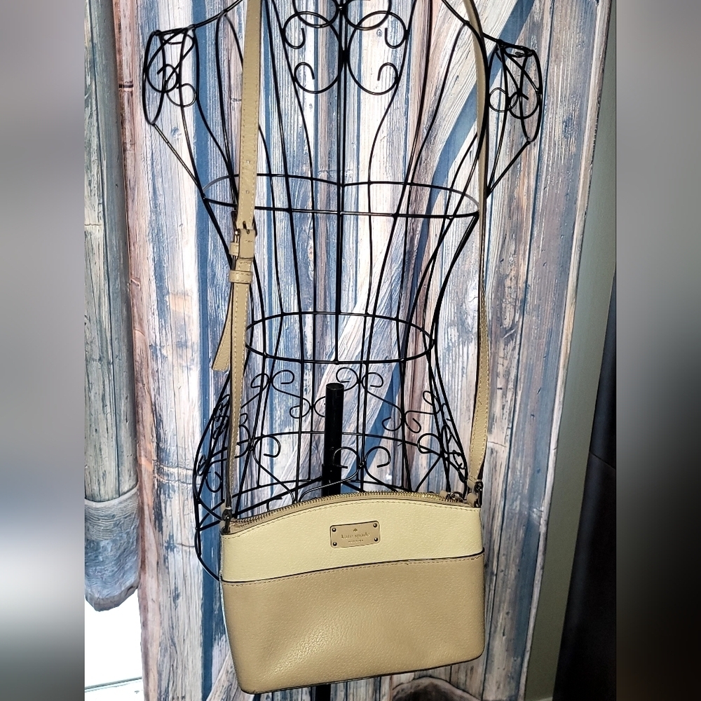 Kate Spade Tan Crossbody Bag